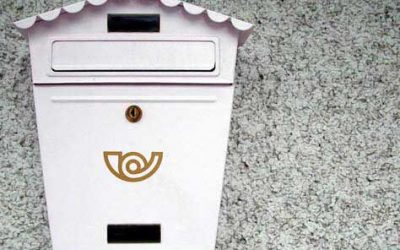 ¿Qué sujetos están obligados a la contribución postal? ¿Cuál es la base imponible de la contribución postal?